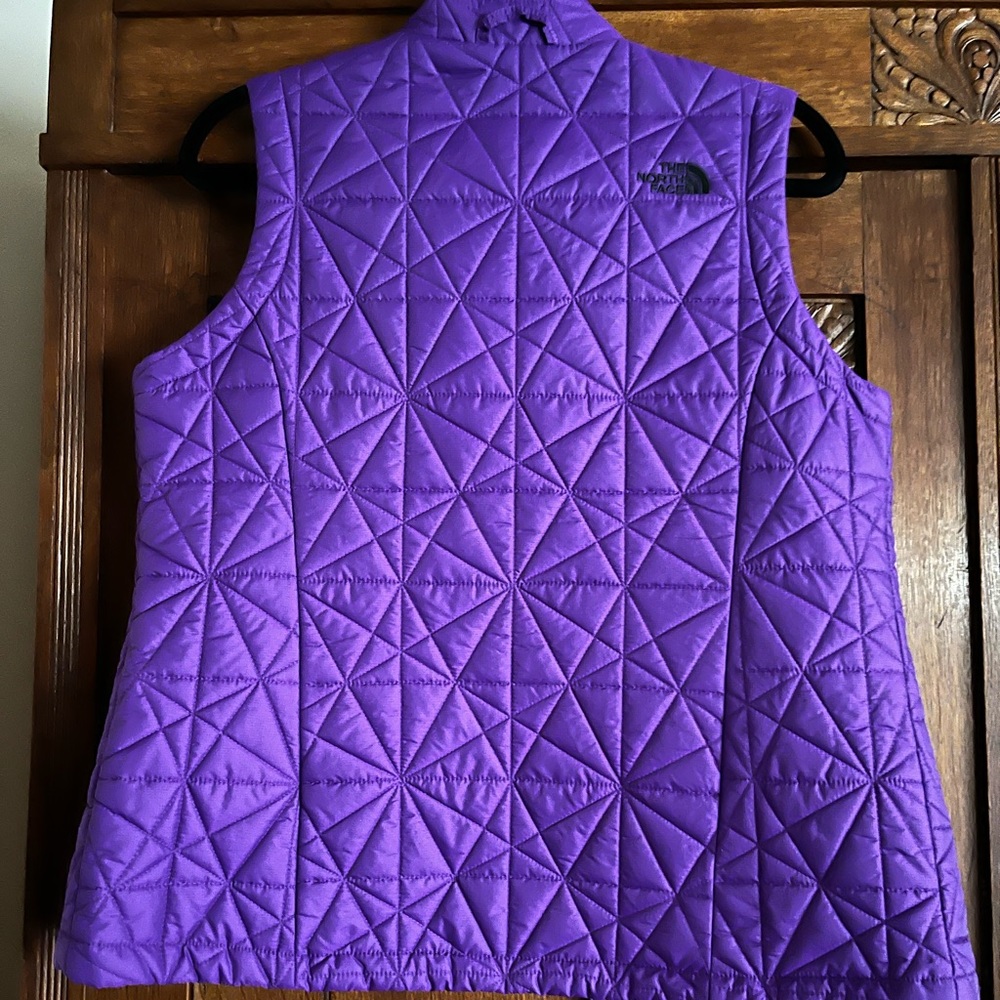 The North Face Thin Purple Vest Sz M